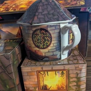 Litjoy Exclusive Hagrid Hut ( Harry Potter) Mug New!!!